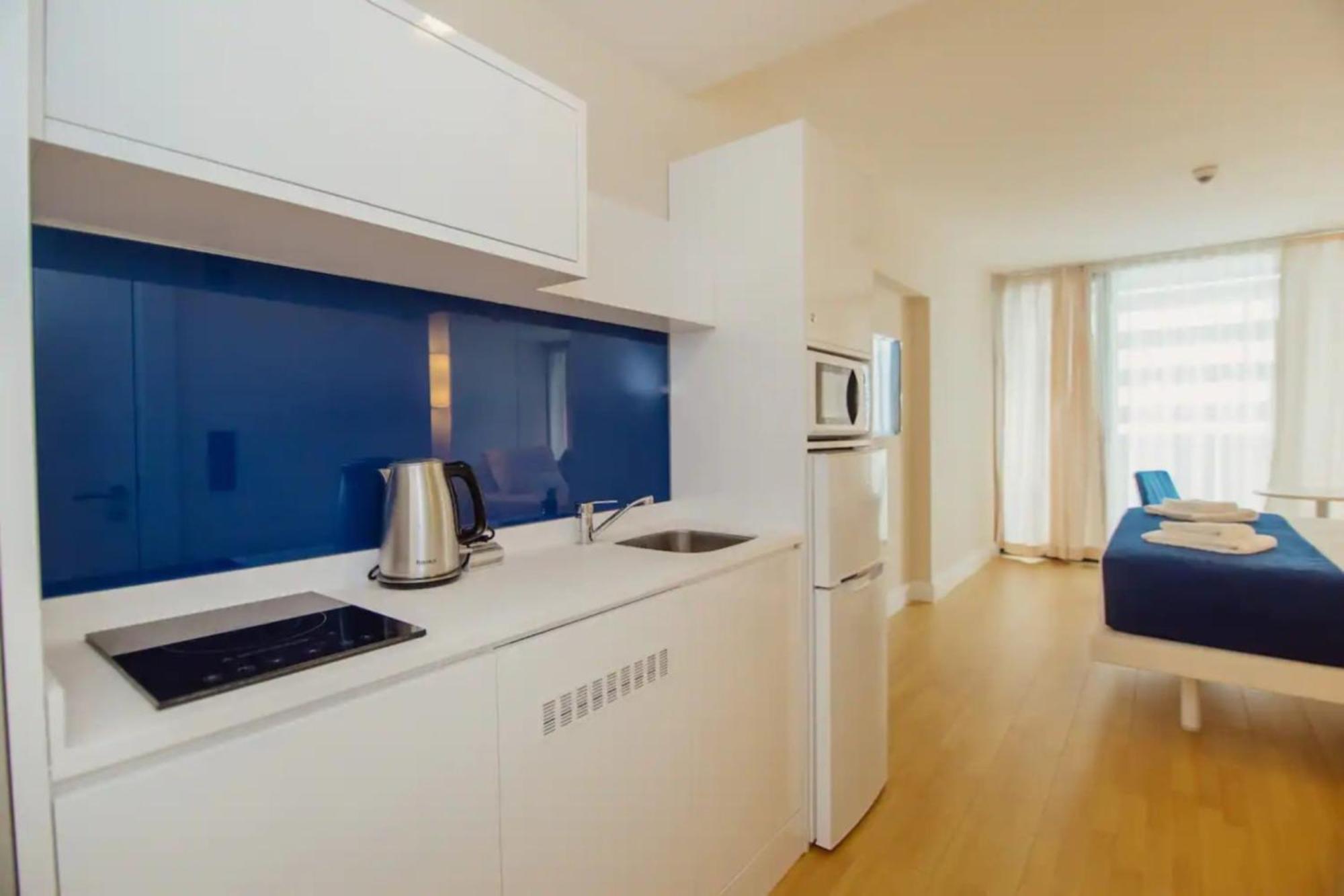 Relax And Unwind Premier Sea View Aparthotel In Batumi Exterior photo